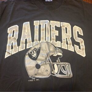 Vintage LOGO 7 Los Angeles Raiders Tee 
Single Stitch
Size XL